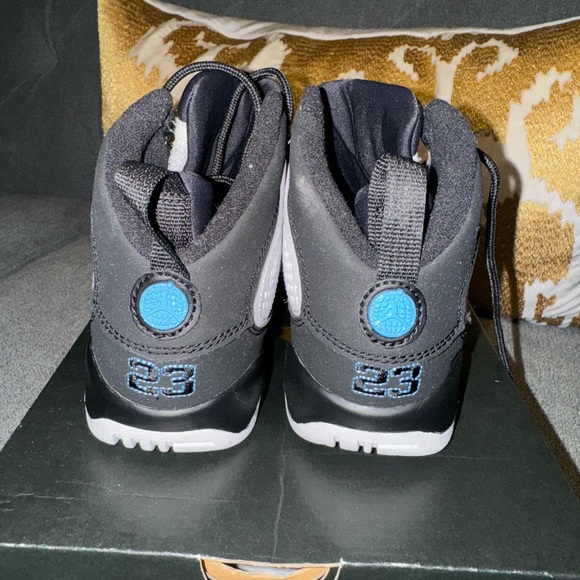 Retro 9 - Picture 4 of 5